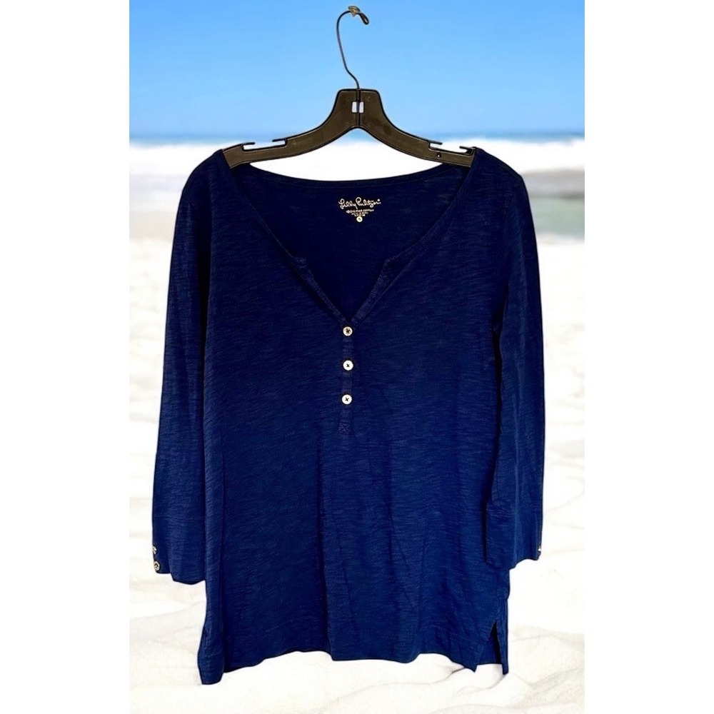Women's Lilly Pulitzer Size Small Navy Blue 3/4 Sleeve Gold Essie Blouse Shirt